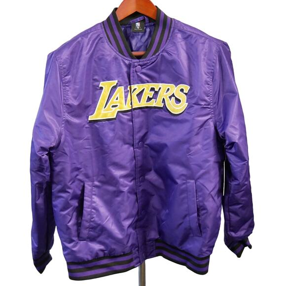 NEW LOS ANGELES LAKERS SATIN PURPLE NBA TEAM EMBROIDERED JACKET MSRP $125 - M - Picture 1 of 8